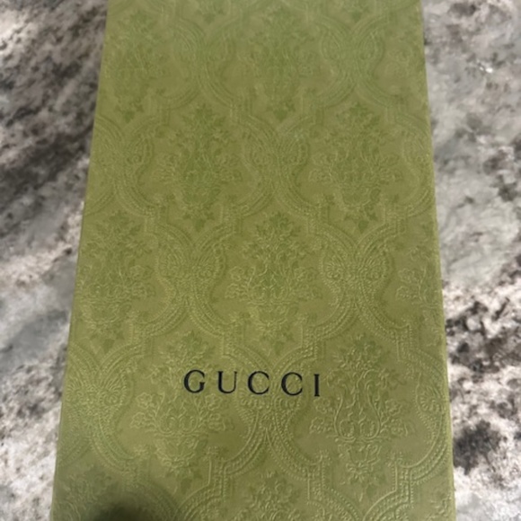 BEAUTIFUL GUCCI PUMP PEACH COLORED SANDALS! NEVER WORN! BRAND NEW!! WITH BOX! - Picture 8 of 16